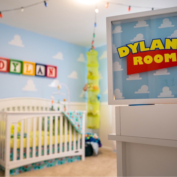 Crib skirt toy story
